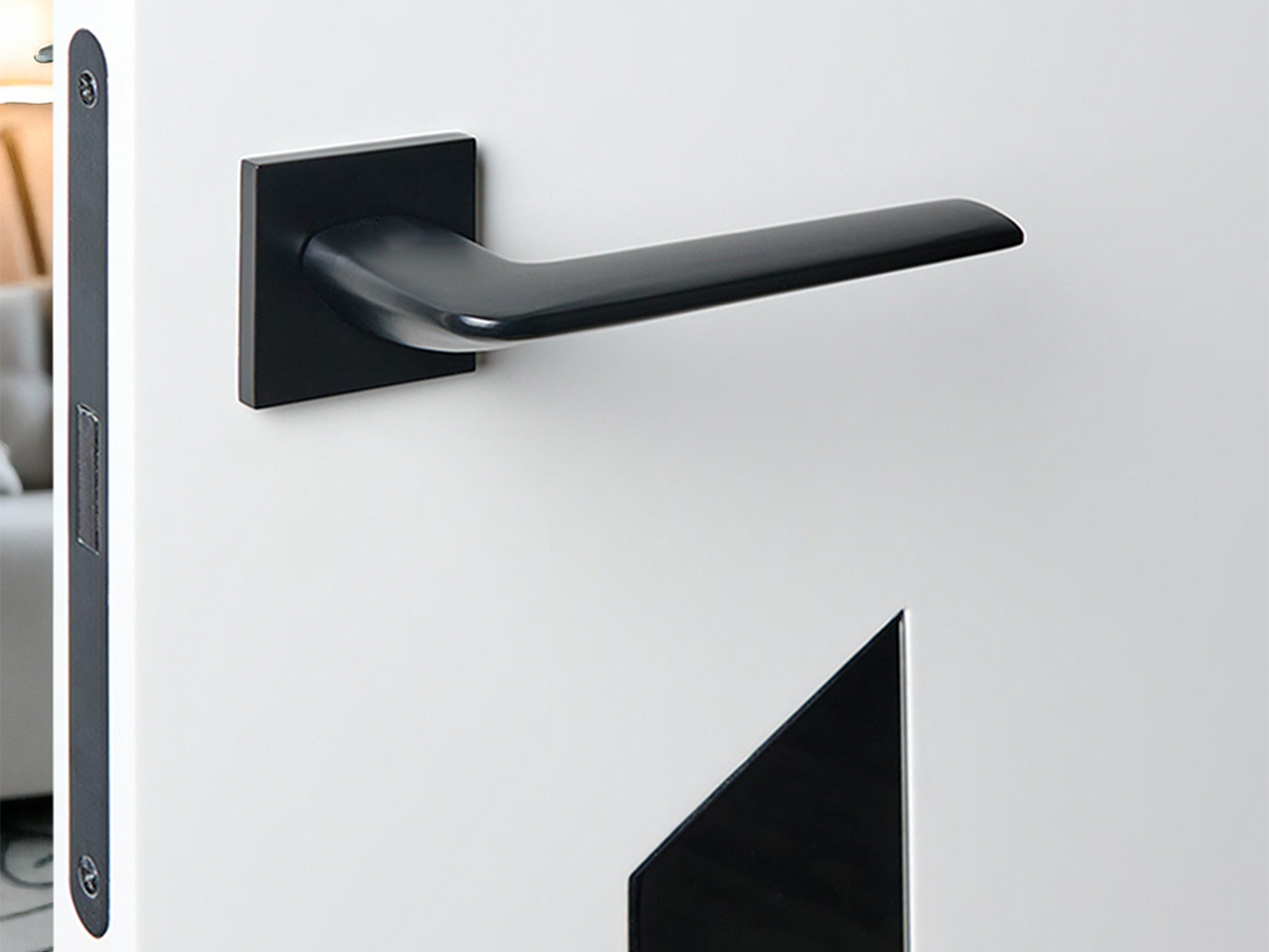 Сучасні технології у дверній фурнітурі